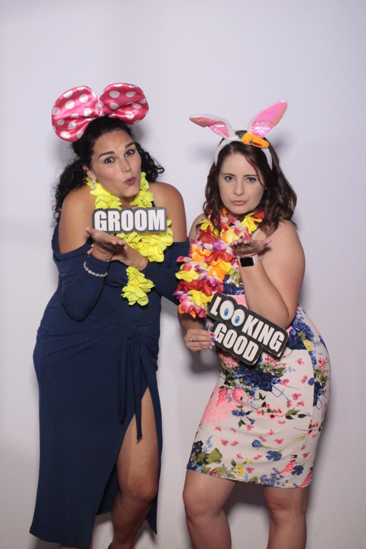 Gemma & Scott's Wedding | View more photos from the event at gallery.myphotoboothexperience.co.uk/u/MyPhotoBoothExperienceLtd/Gemma-Scotts-Wedding